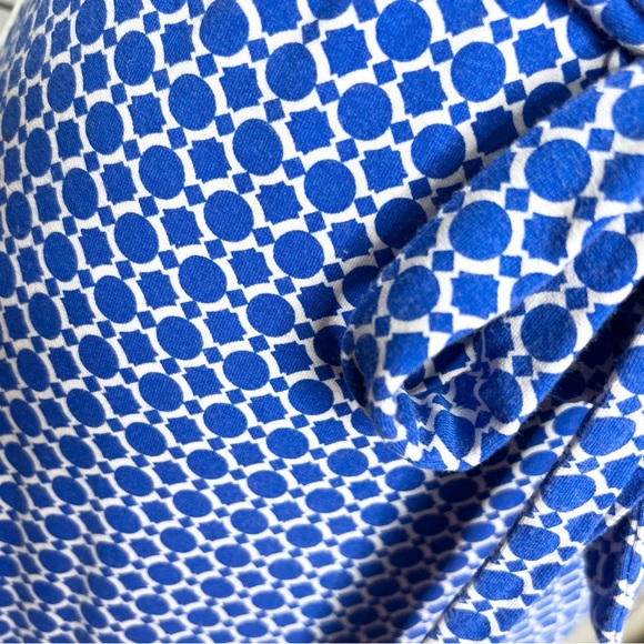 Ann Taylor Blue & White Geometric Sleeveless Belted Shift Dress Size Medium - Picture 4 of 10